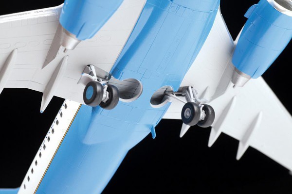 ZVEZDA 7027